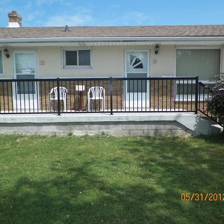 Sunparlor Motel Leamington Εξωτερικό φωτογραφία