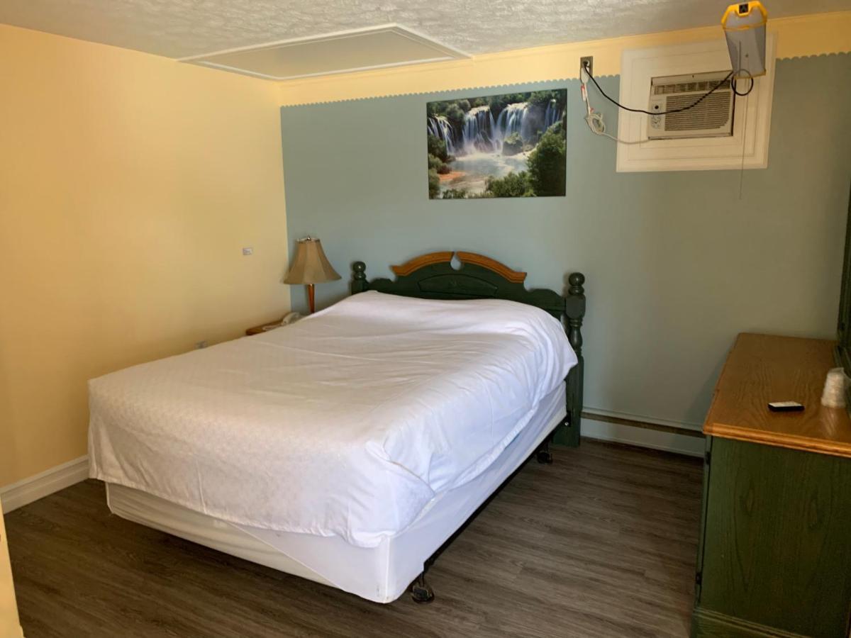 Sunparlor Motel Leamington Εξωτερικό φωτογραφία