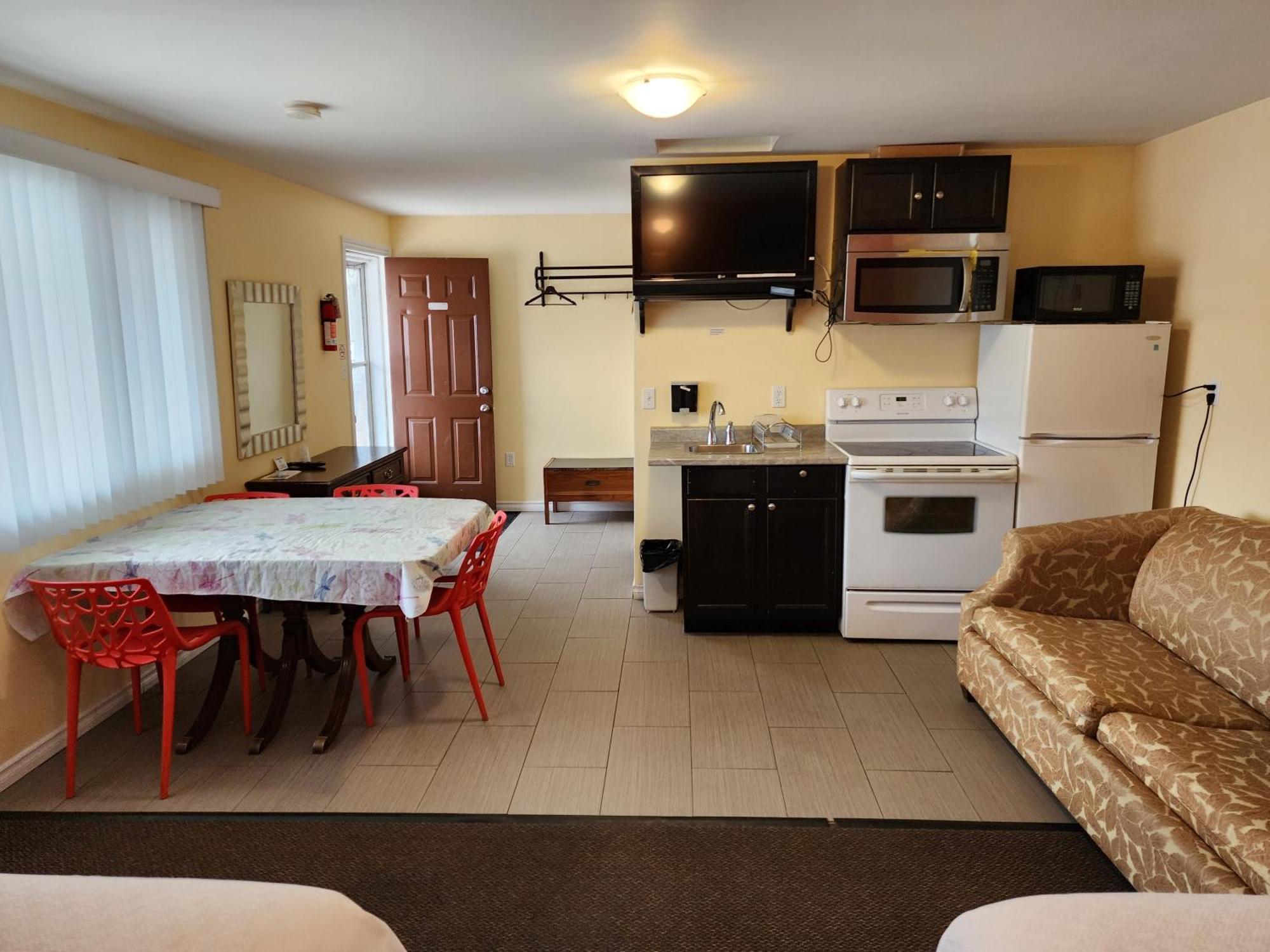 Sunparlor Motel Leamington Εξωτερικό φωτογραφία