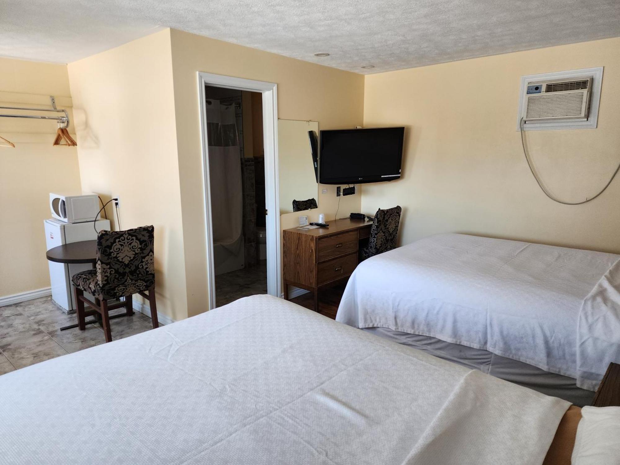 Sunparlor Motel Leamington Εξωτερικό φωτογραφία