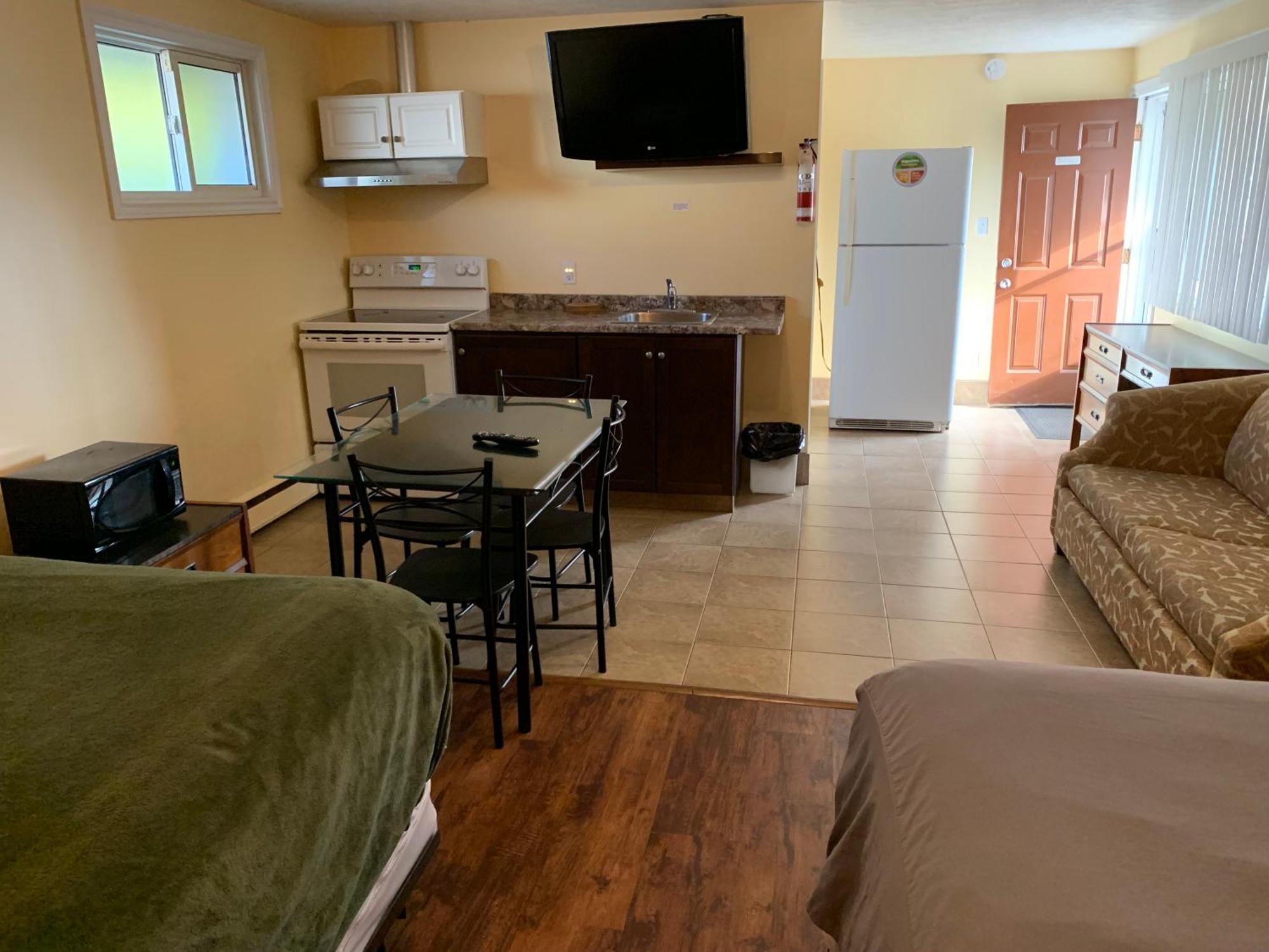 Sunparlor Motel Leamington Εξωτερικό φωτογραφία
