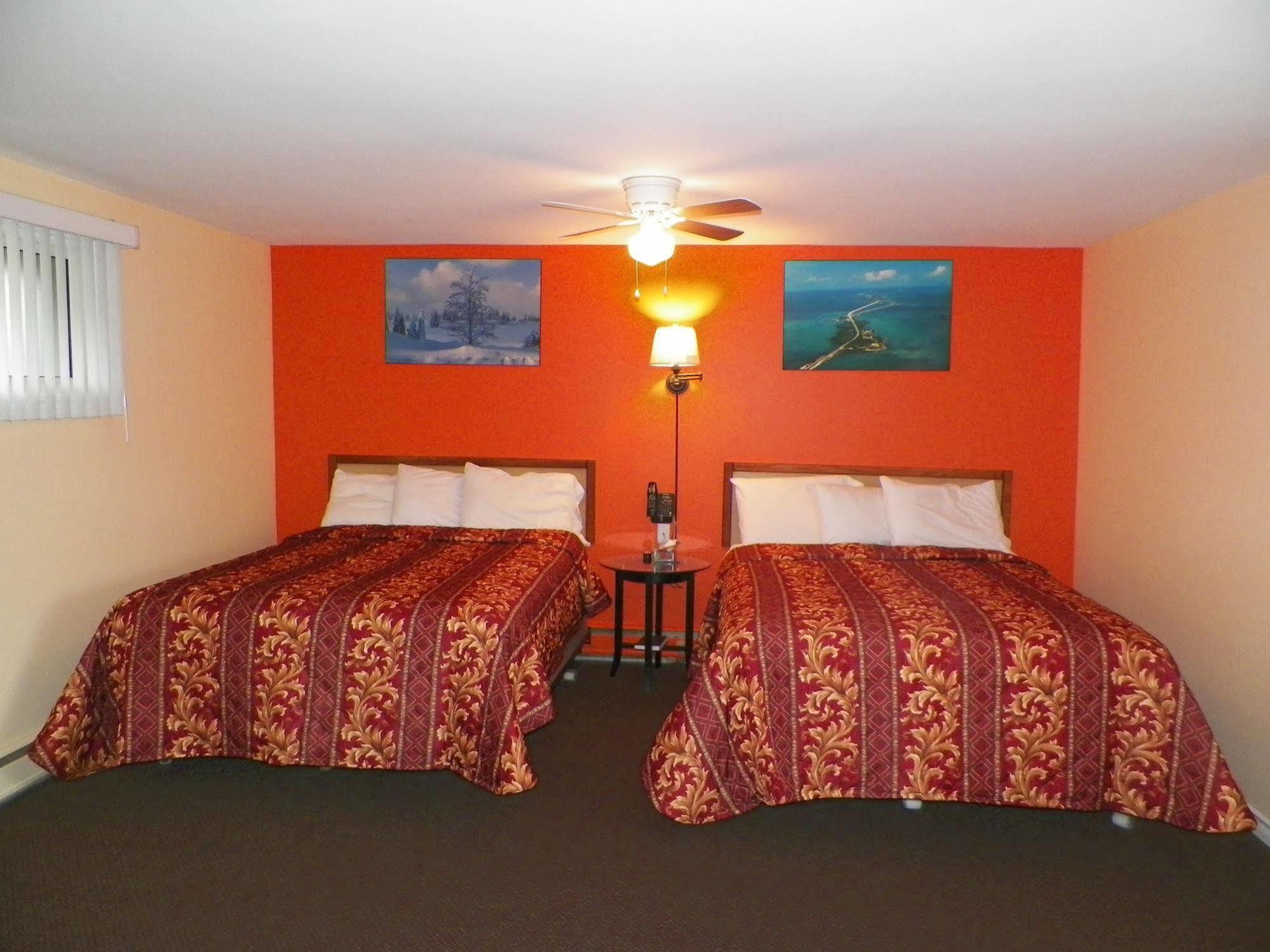Sunparlor Motel Leamington Εξωτερικό φωτογραφία
